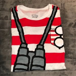 Graphic tee